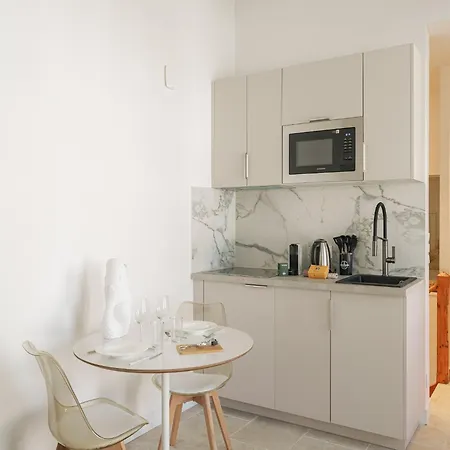 Appartamento Charming With Balcony Heart Of *